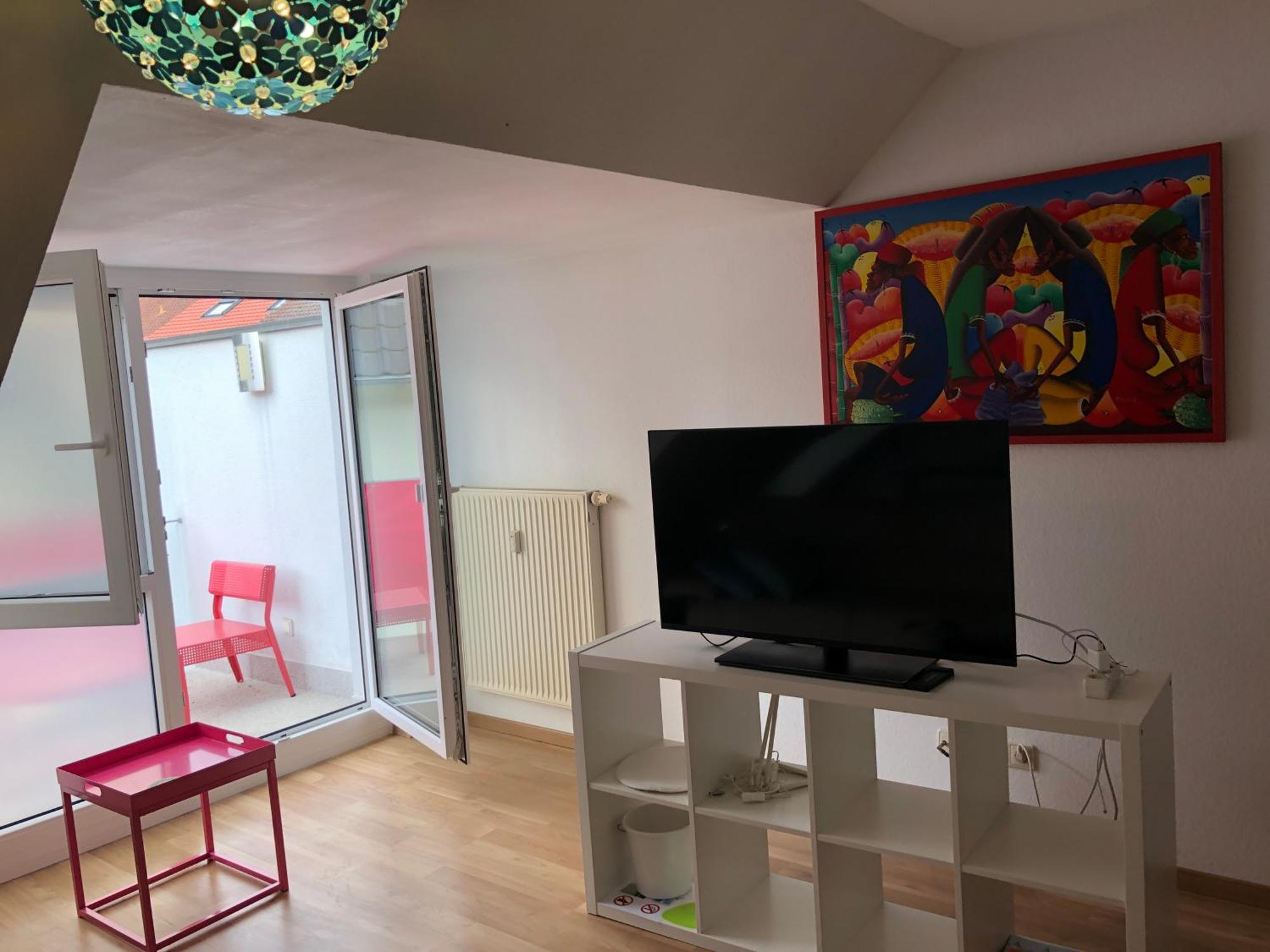 Studio Ochsenfurt Mit Sonnigem Balkon Buitenkant foto