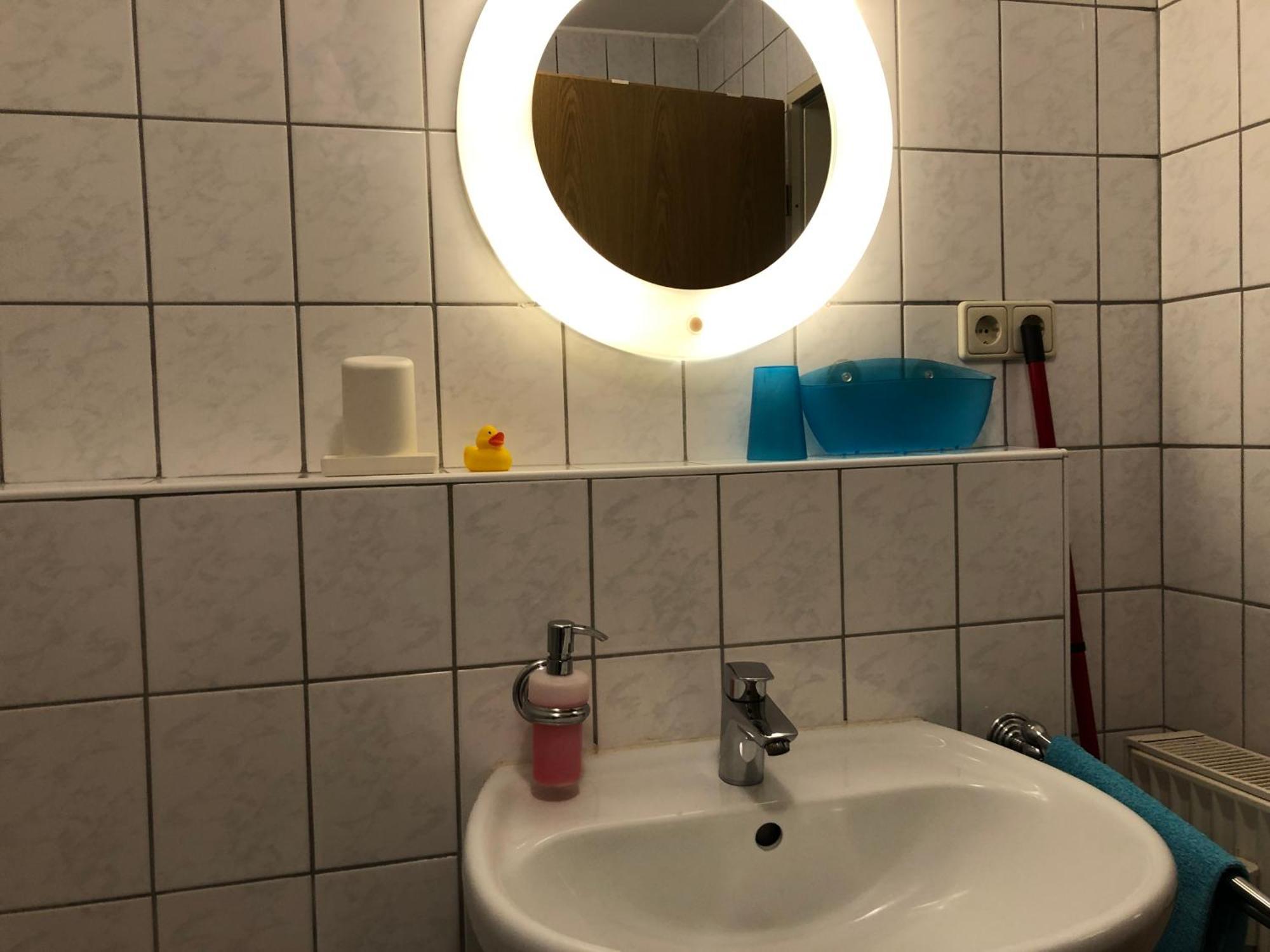 Studio Ochsenfurt Mit Sonnigem Balkon Buitenkant foto
