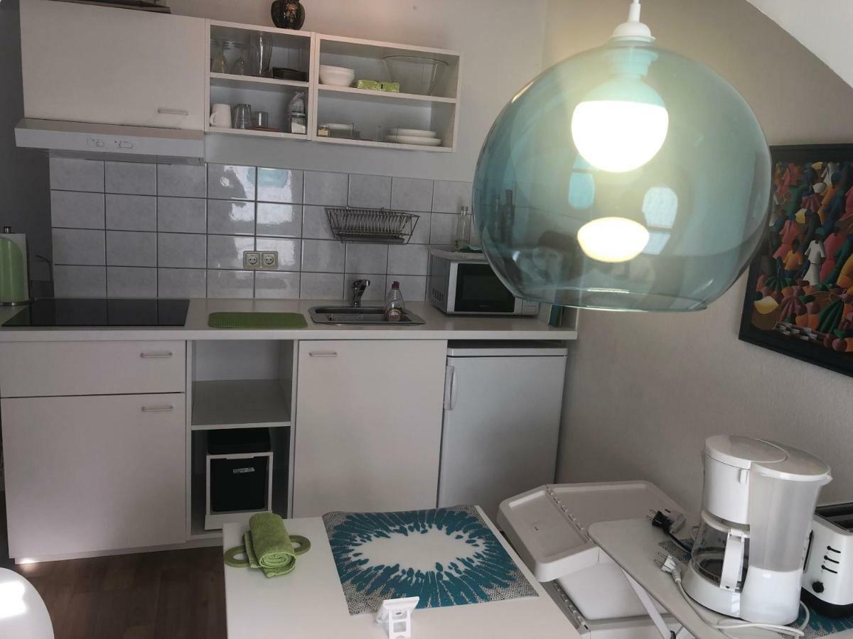 Studio Ochsenfurt Mit Sonnigem Balkon Buitenkant foto